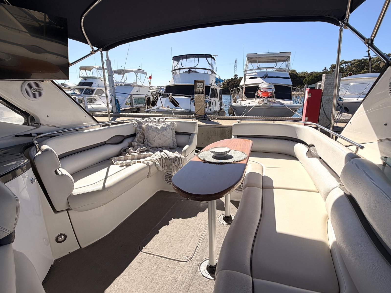 DORAL 270 RUNABOUT