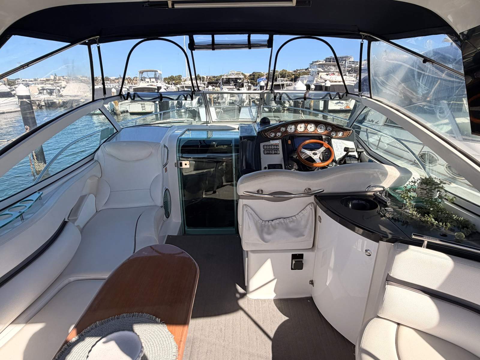 DORAL 270 RUNABOUT
