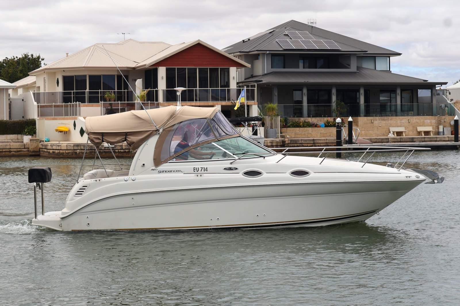 2003 SEA RAY 260 SUNDANCER SPORTS CRUISER