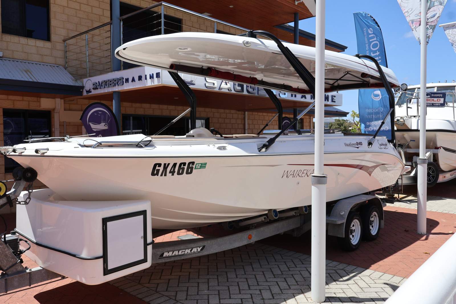 2010 SOUTH BEACH 240 VACATIONER CRUISER