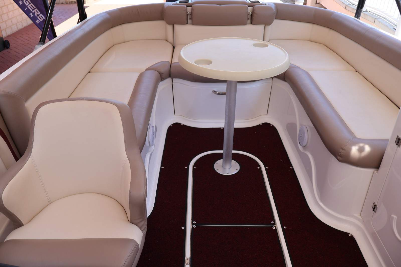 2010 SOUTH BEACH 240 VACATIONER CRUISER