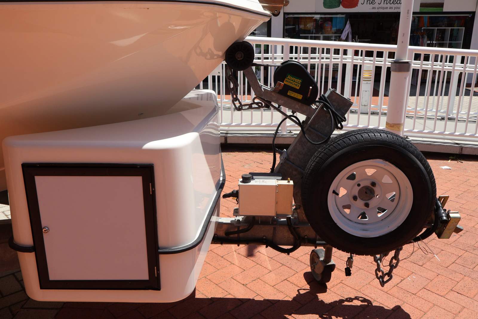 2010 SOUTH BEACH 240 VACATIONER CRUISER