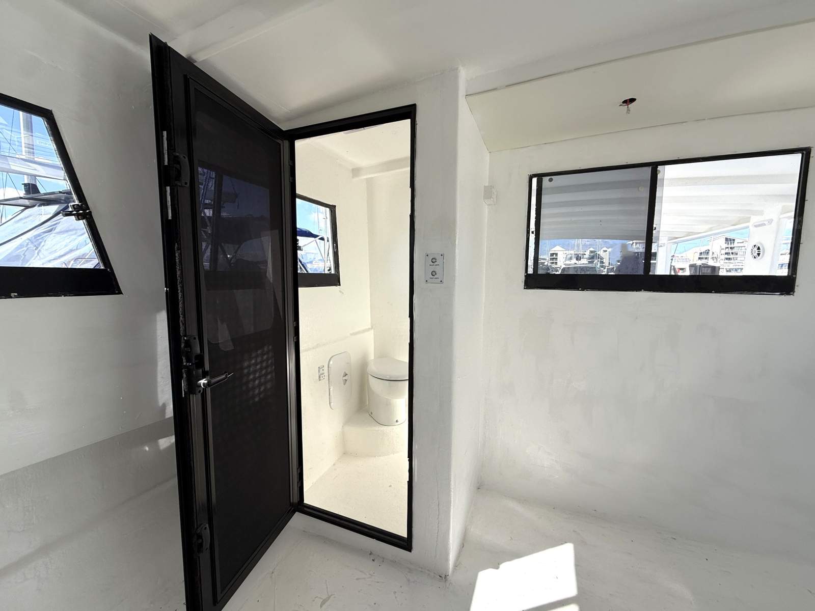 2015 NORTHSHORE 650 CR OFFSHORE FISHER