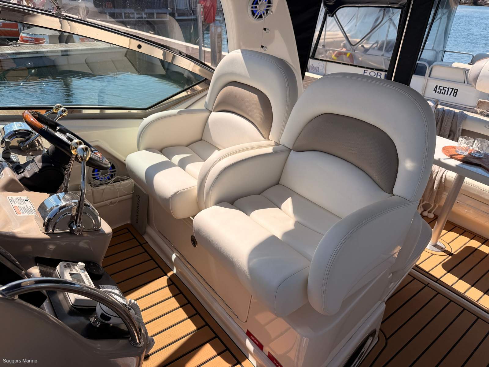 2005 SEA RAY 375 SUNDANCER CRUISER