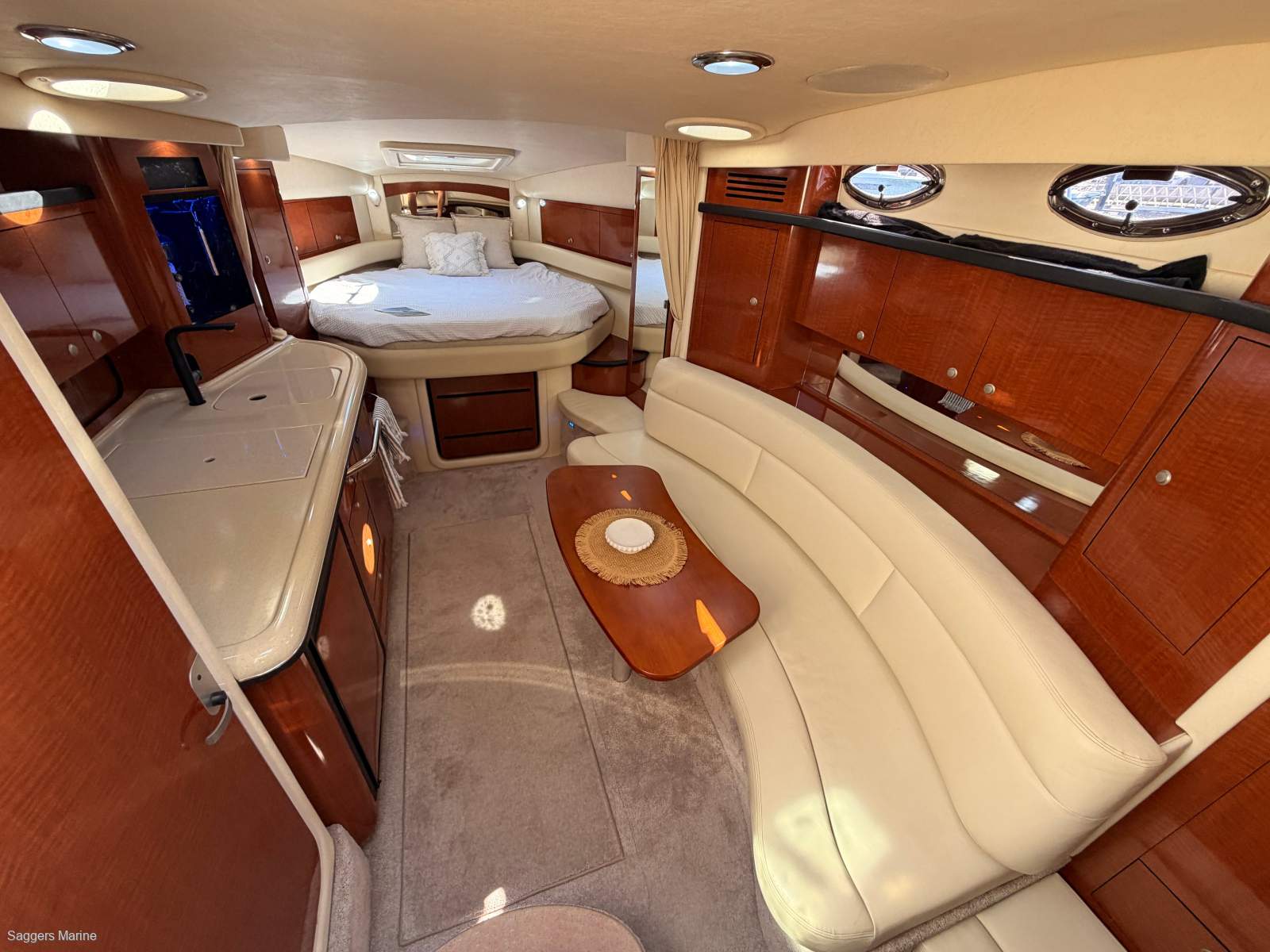 2005 SEA RAY 375 SUNDANCER CRUISER