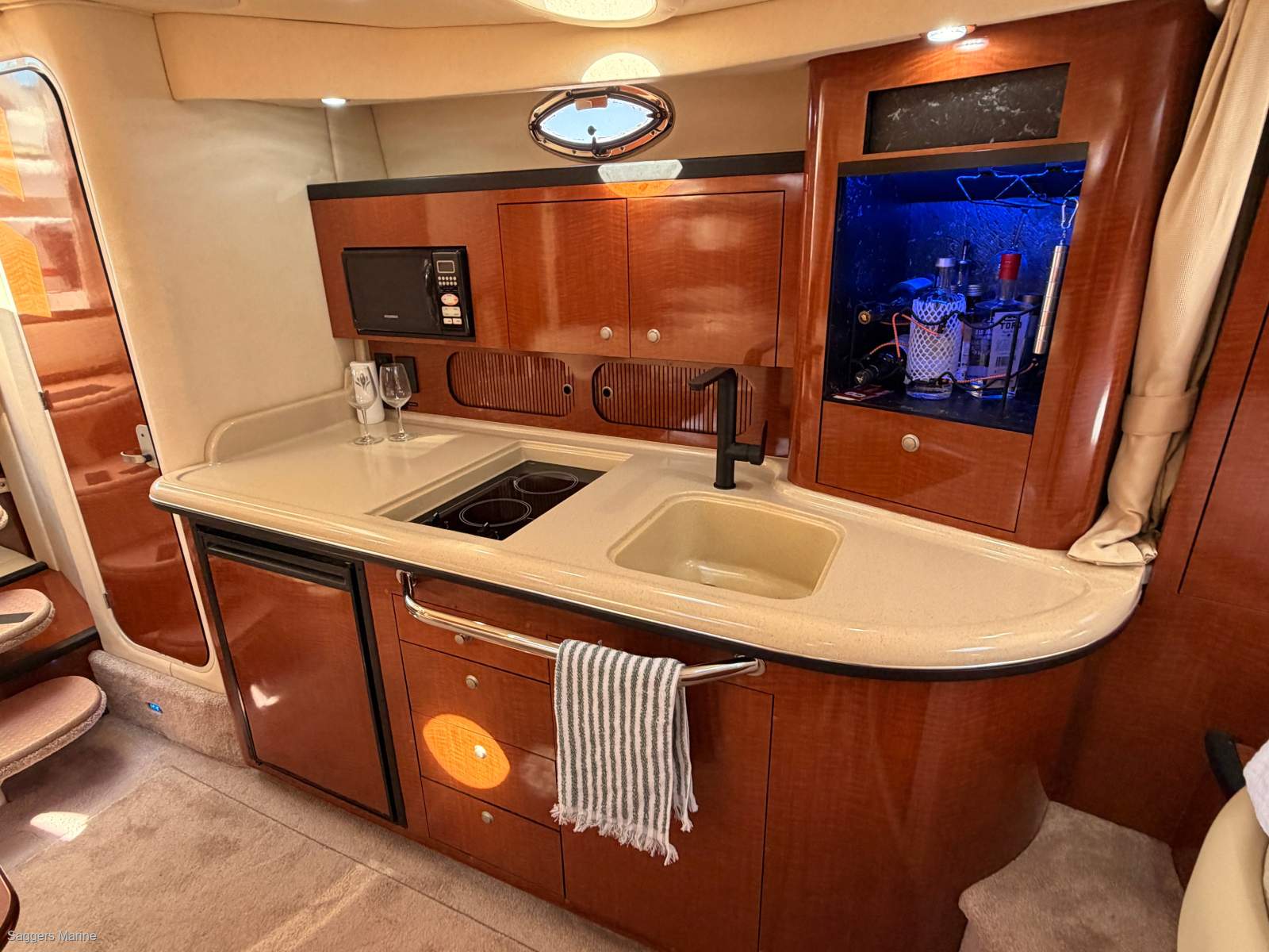 2005 SEA RAY 375 SUNDANCER CRUISER