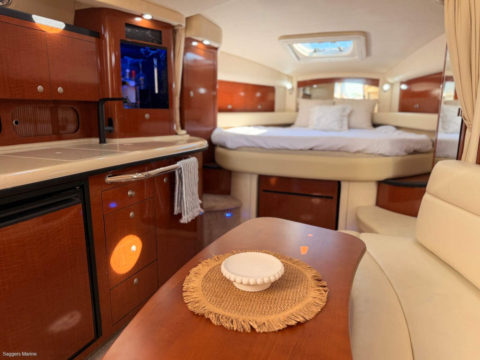 2005 SEA RAY 375 SUNDANCER CRUISER