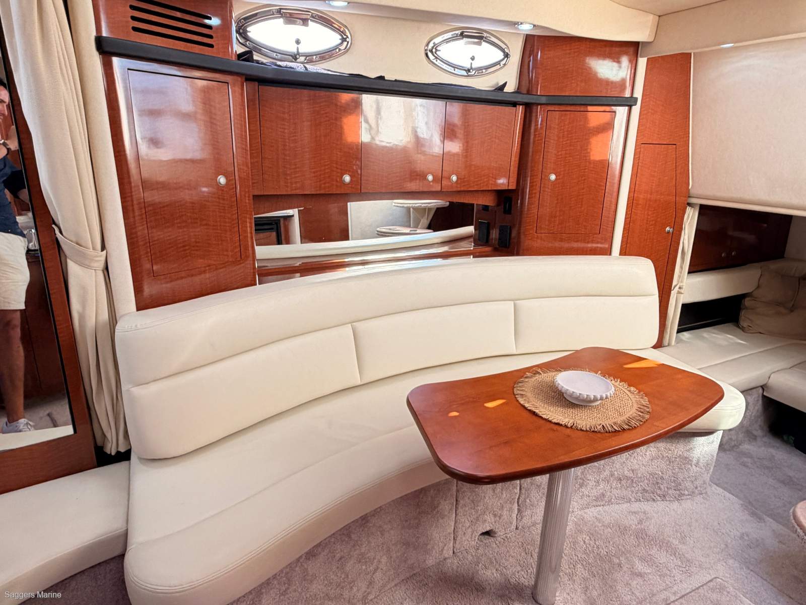 2005 SEA RAY 375 SUNDANCER CRUISER