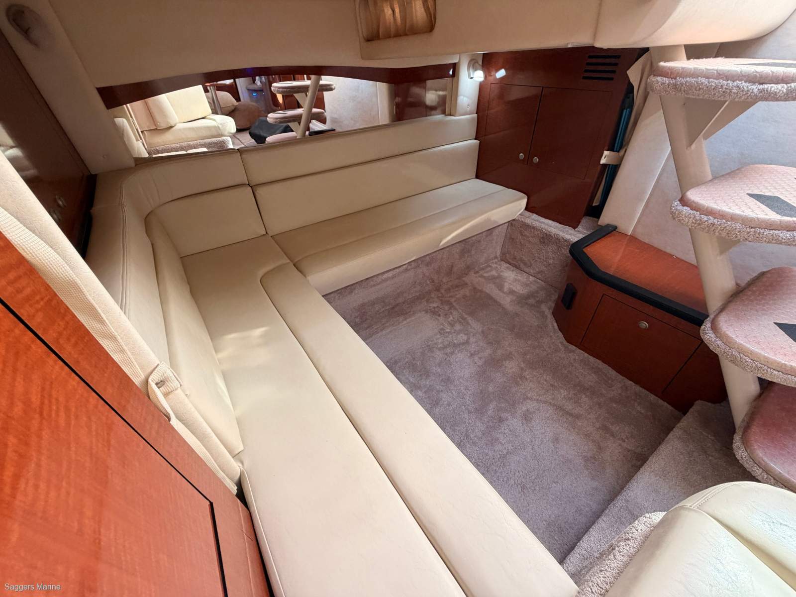 2005 SEA RAY 375 SUNDANCER CRUISER