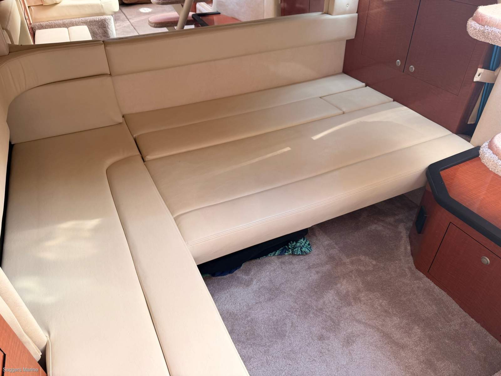 2005 SEA RAY 375 SUNDANCER CRUISER