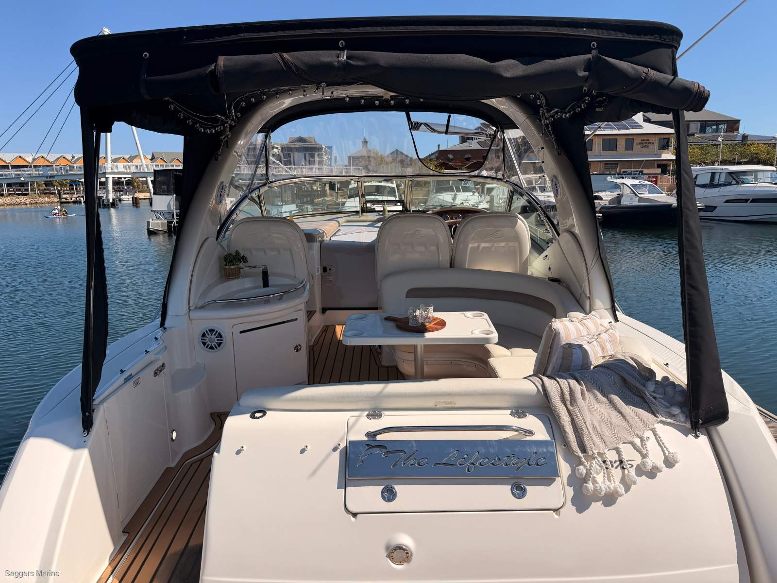 2005 SEA RAY 375 SUNDANCER CRUISER