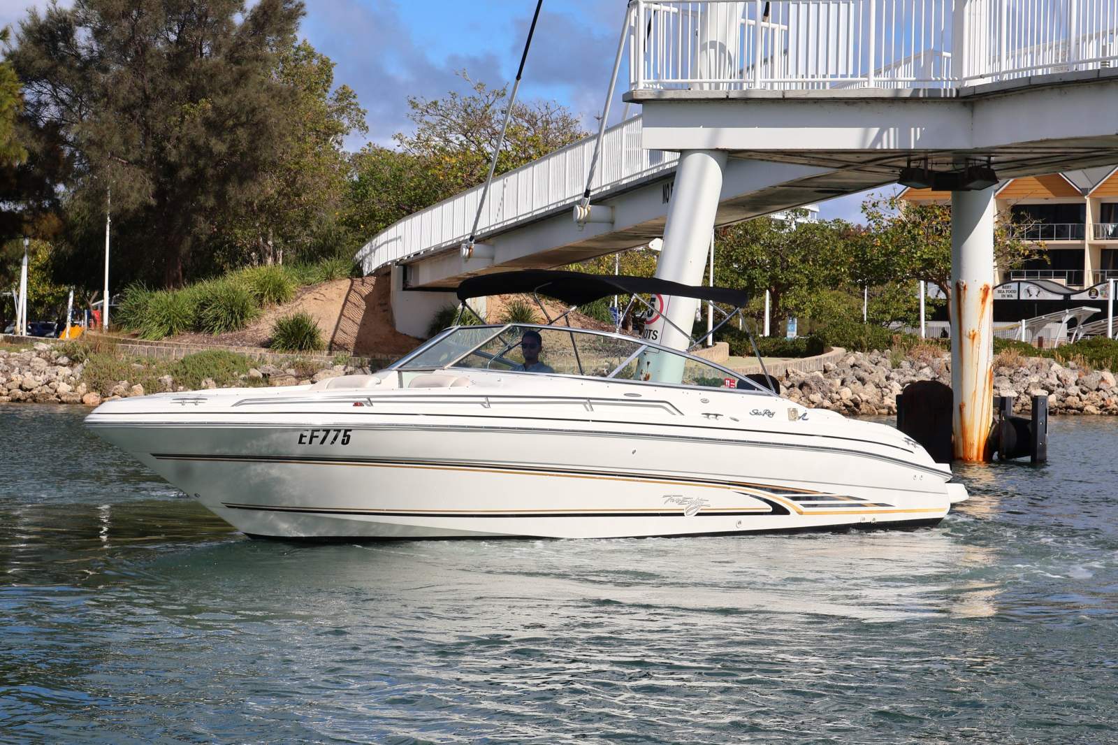 2000 SEA RAY 280 BOWRIDER
