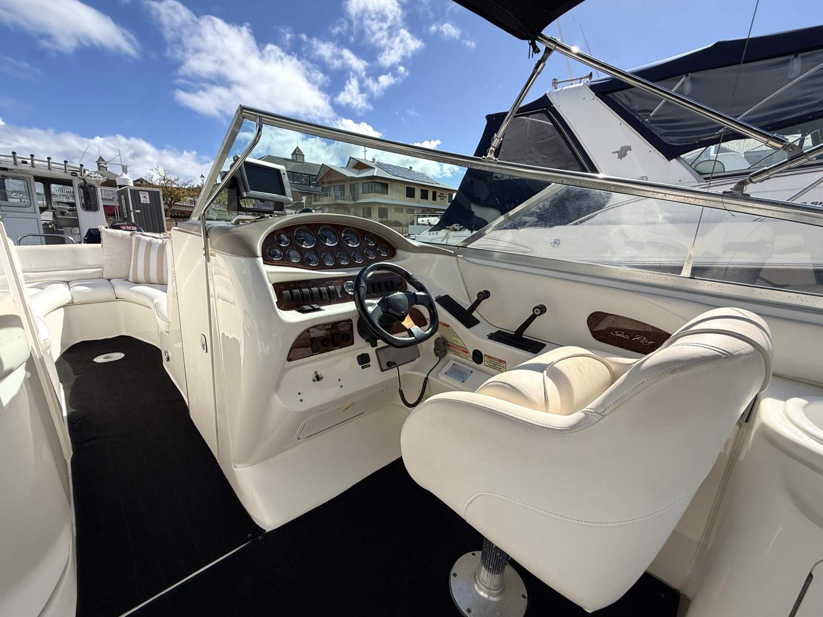 2000 SEA RAY 280 BOWRIDER