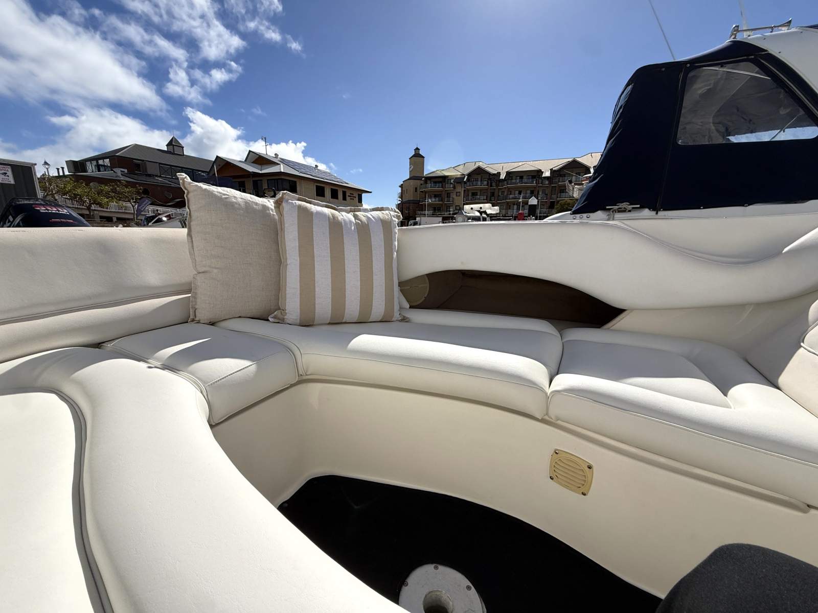 2000 SEA RAY 280 BOWRIDER