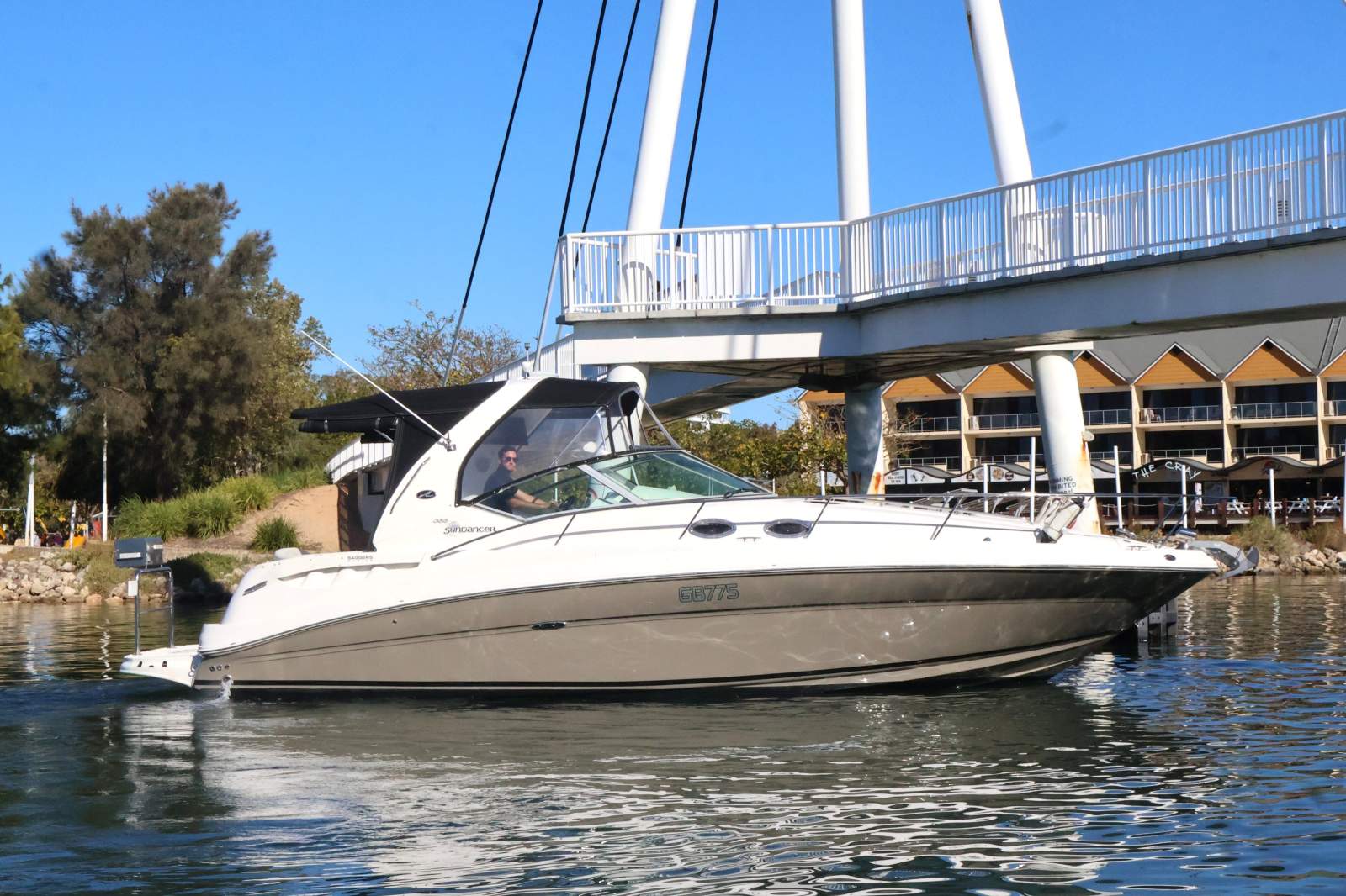 2006 SEA RAY 355 SUNDANCER CRUISER