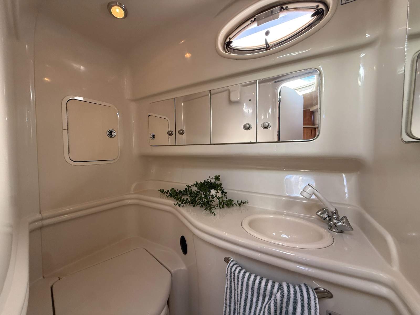 2006 SEA RAY 355 SUNDANCER CRUISER