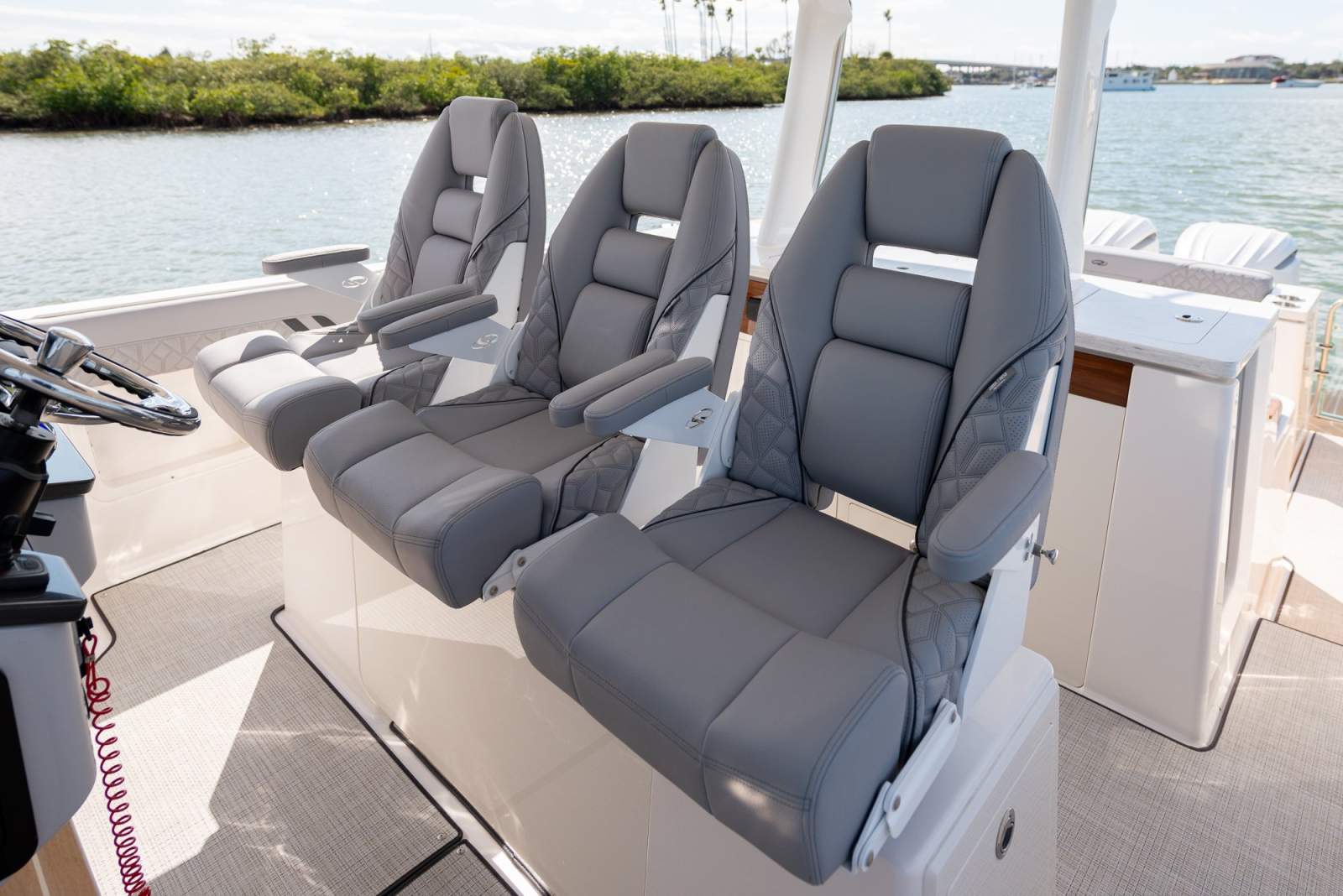 2006 REGAL 34 SAV BOWRIDER