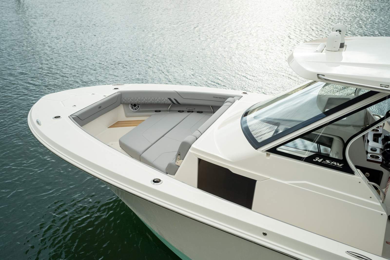 2006 REGAL 34 SAV BOWRIDER