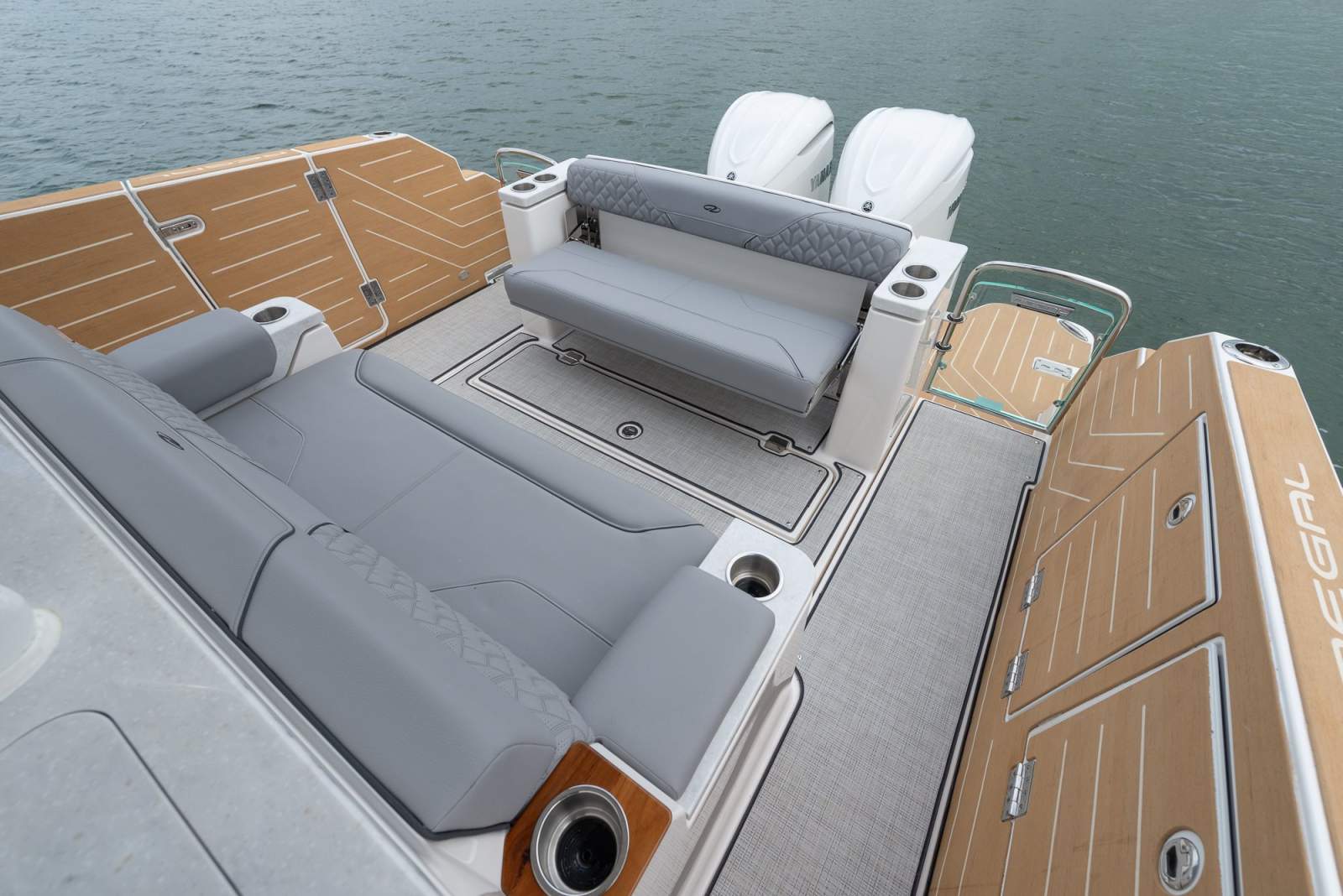 2006 REGAL 34 SAV BOWRIDER