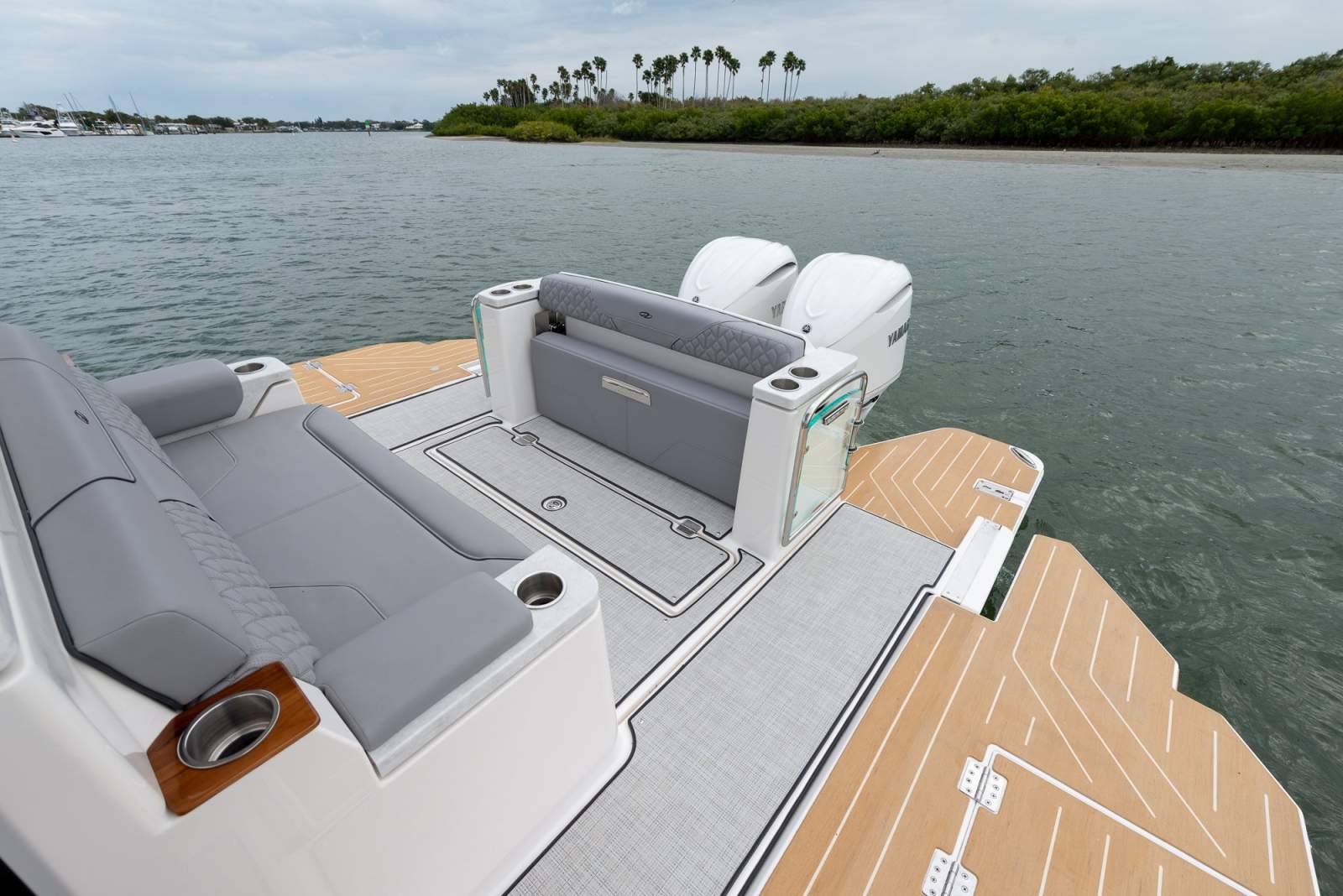 2006 REGAL 34 SAV BOWRIDER