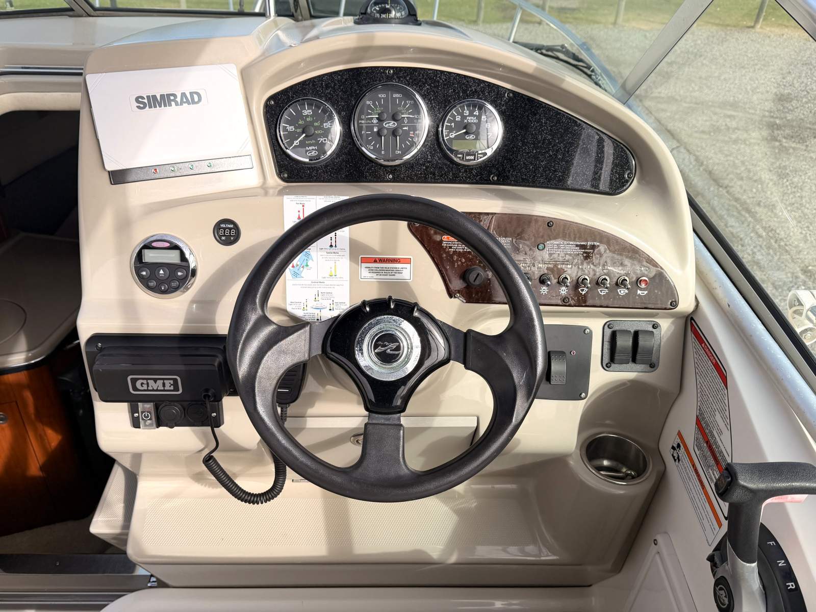 2007 SEA RAY 245 SUNDANCER CRUISER