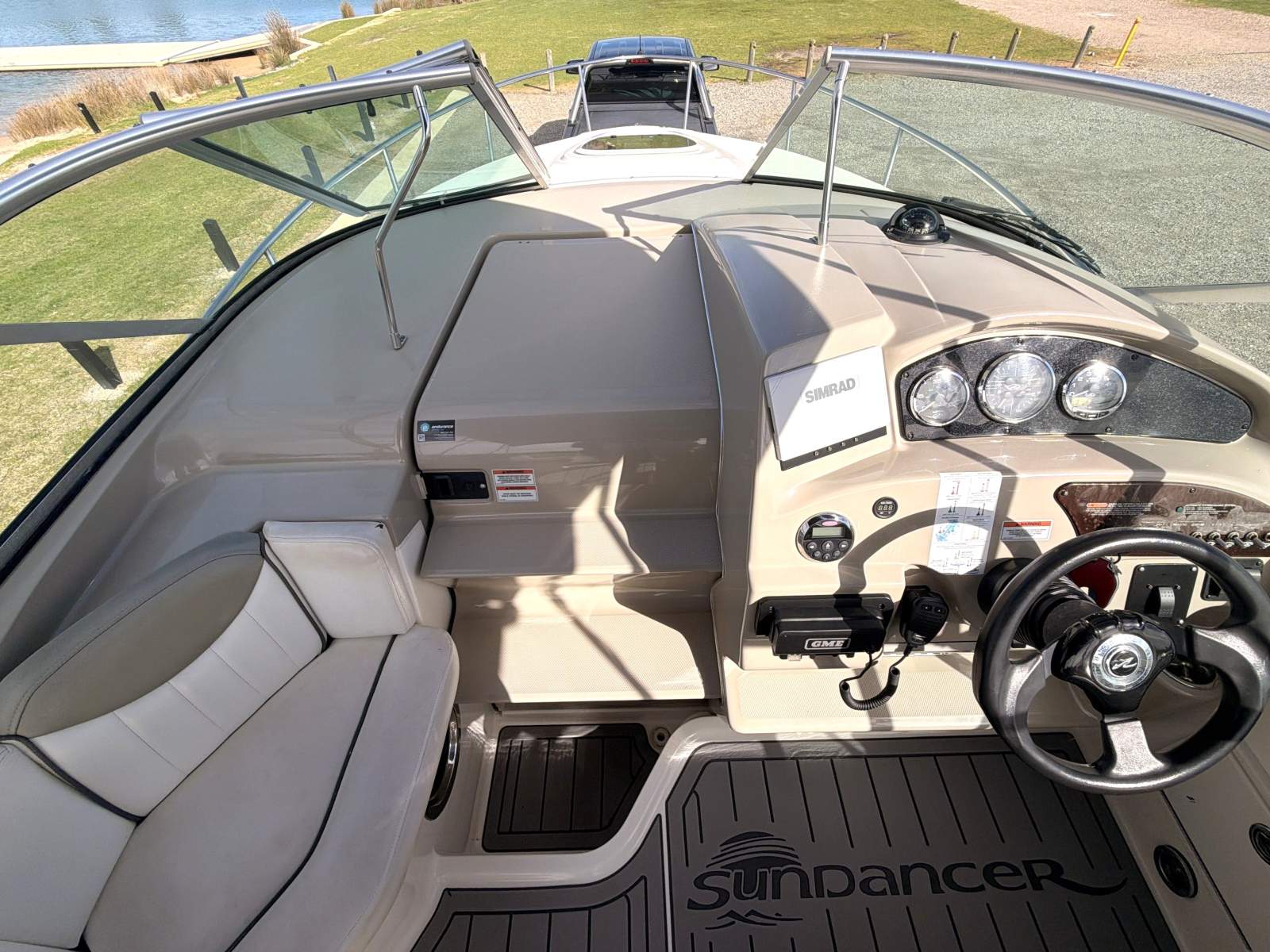 2007 SEA RAY 245 SUNDANCER CRUISER