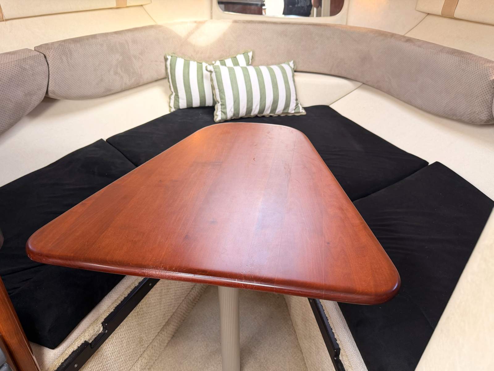 2007 SEA RAY 245 SUNDANCER CRUISER