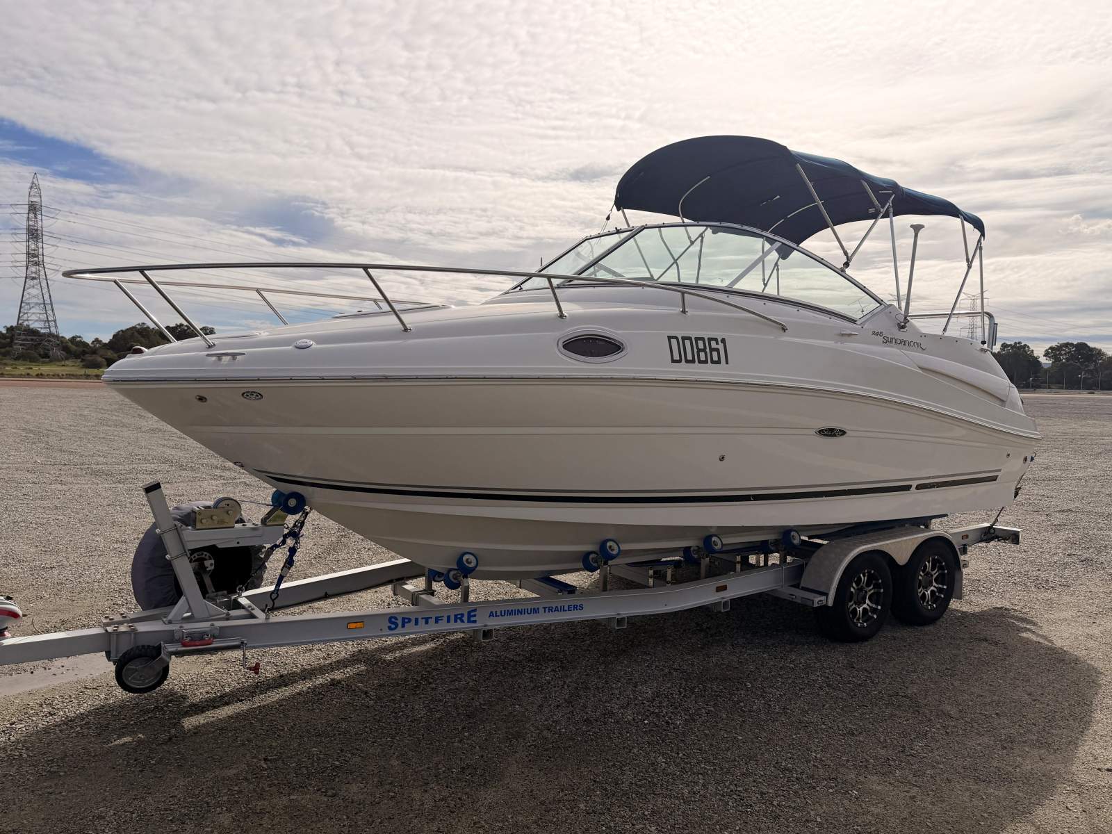 2007 SEA RAY 245 SUNDANCER CRUISER