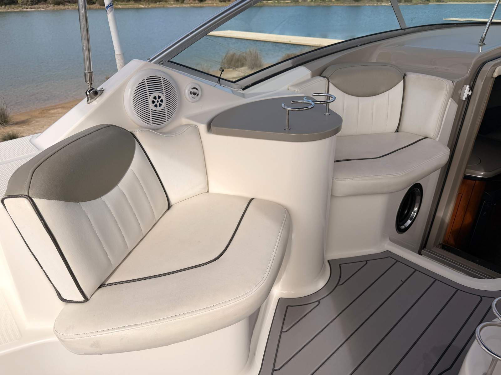 2007 SEA RAY 245 SUNDANCER CRUISER