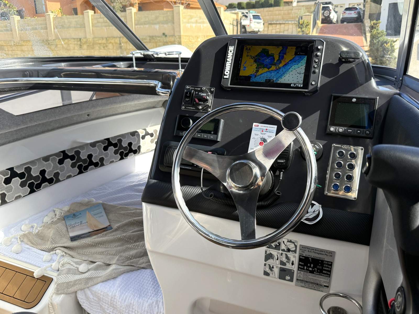 2023 REVIVAL 640 WEEKENDER CRUISER