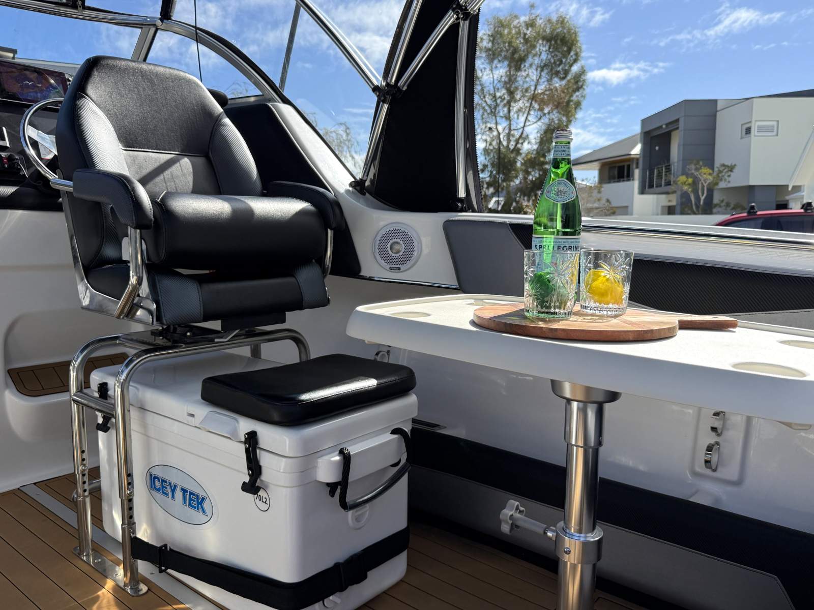 2023 REVIVAL 640 WEEKENDER CRUISER