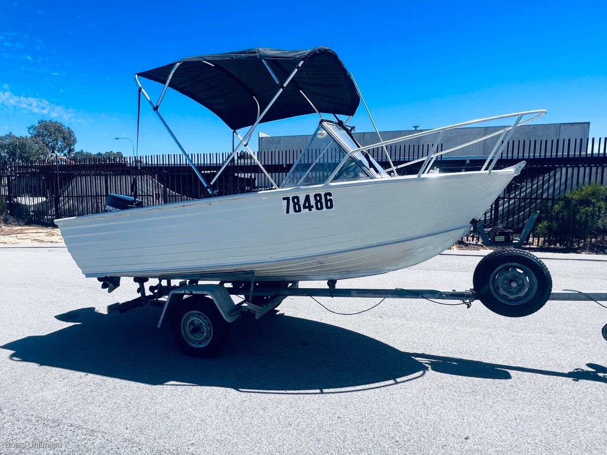1990 STACER 4 .49 SEAHORSE RUNABOUT
