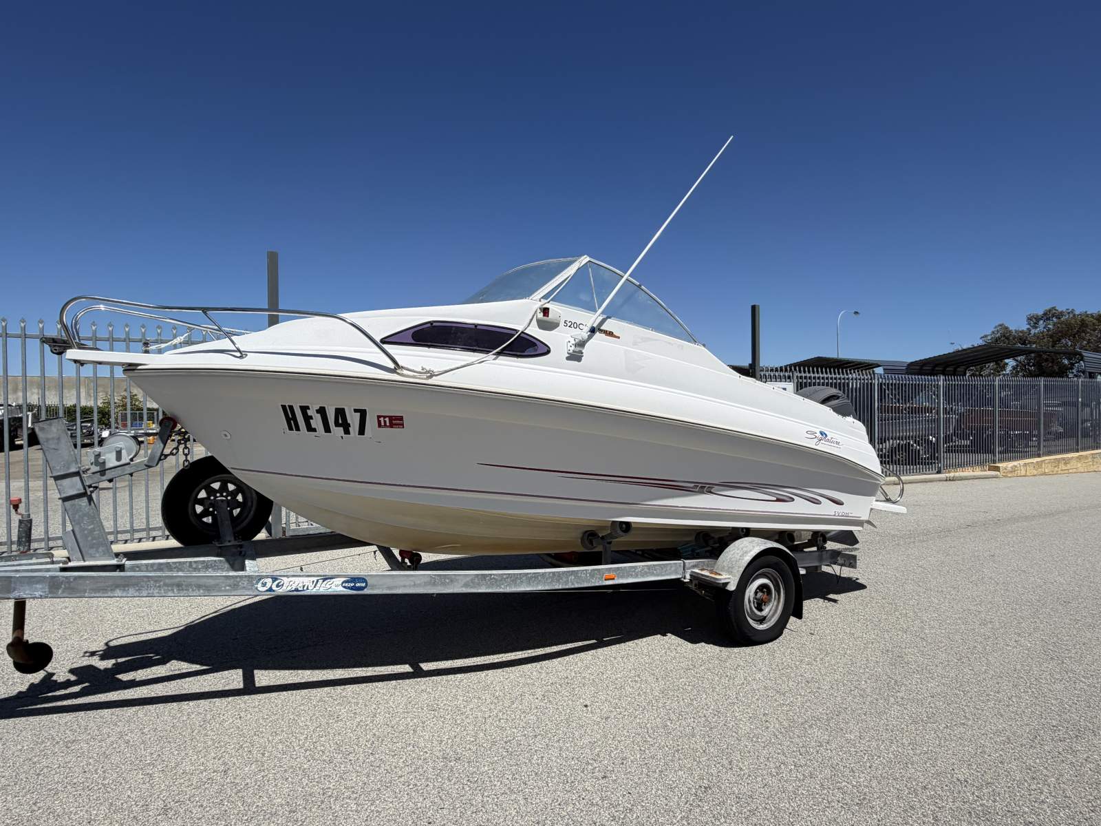 2001 HAINES SIGNATURE 520 C CUDDY CABIN