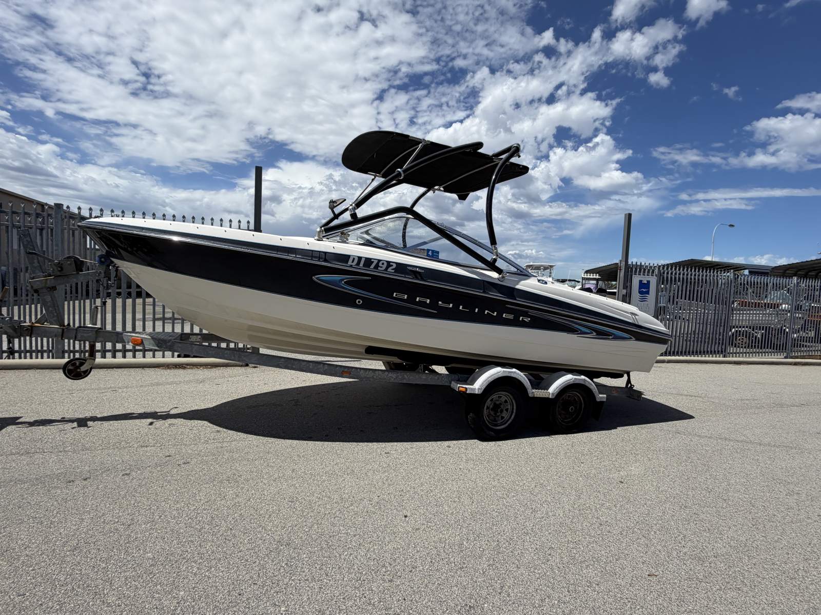 2008 BAYLINER 205 BOWRIDER