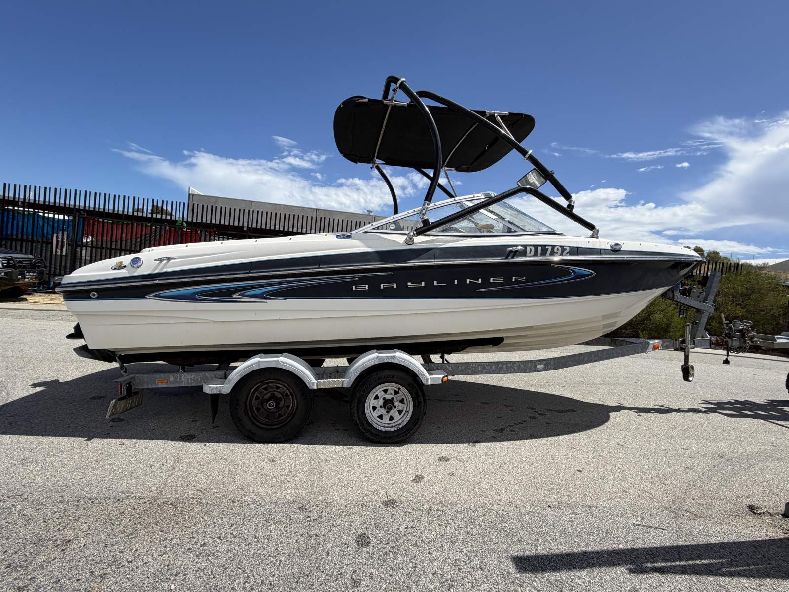 2008 BAYLINER 205 BOWRIDER