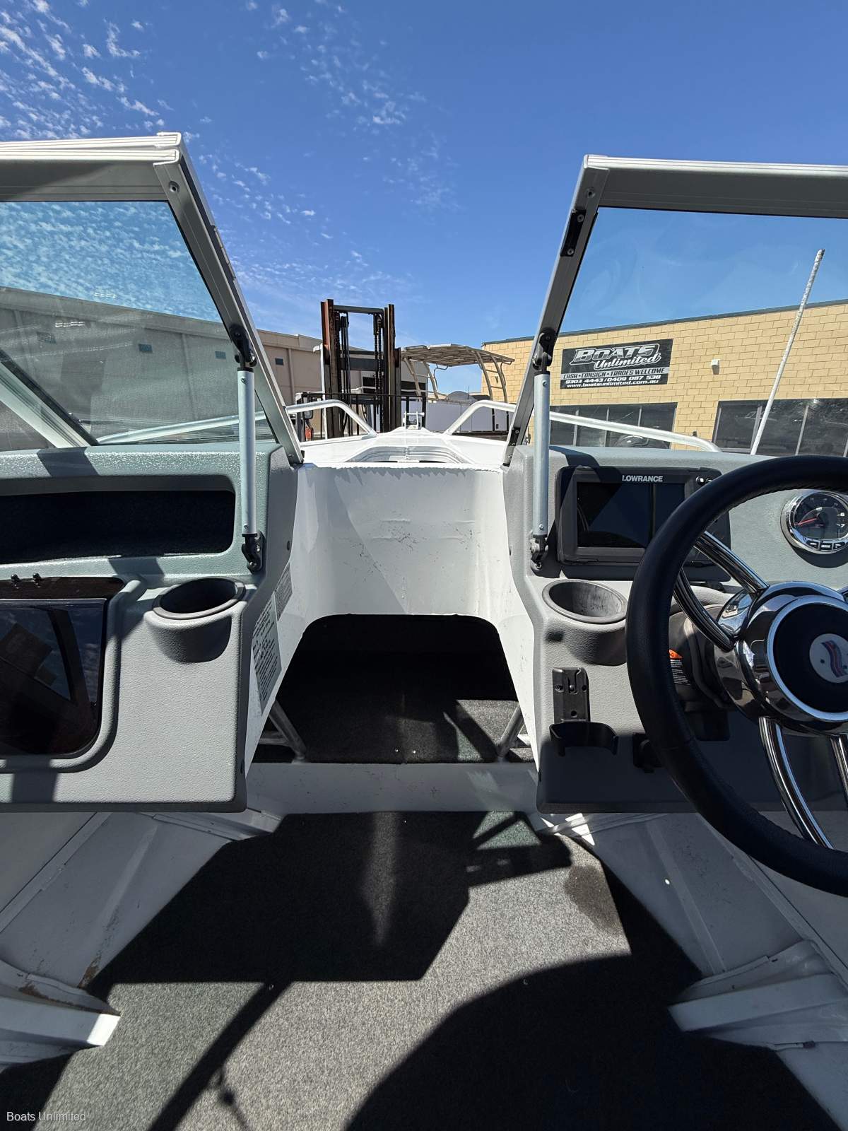 2023 QUINTREX 430 FISHABOUT RUNABOUT