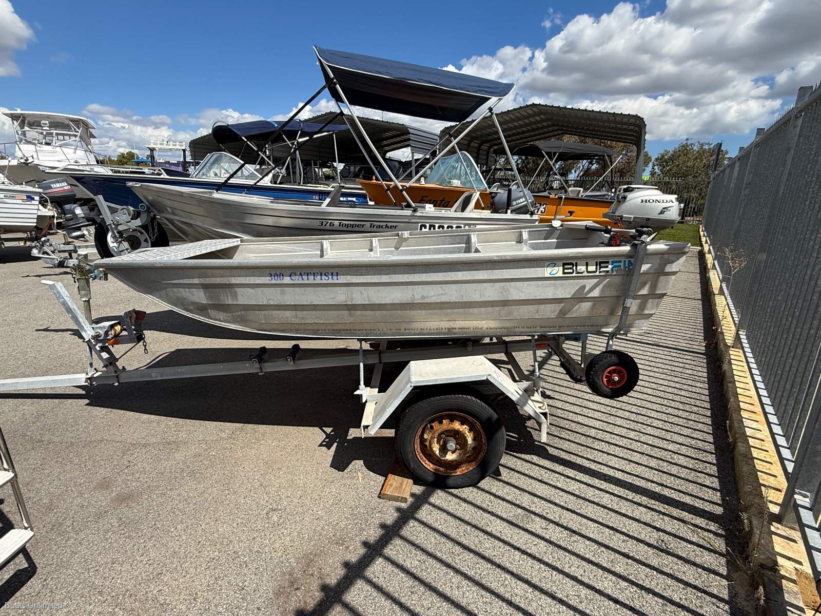 2011 BLUEFIN 4.20 DISCOVERY RUNABOUT