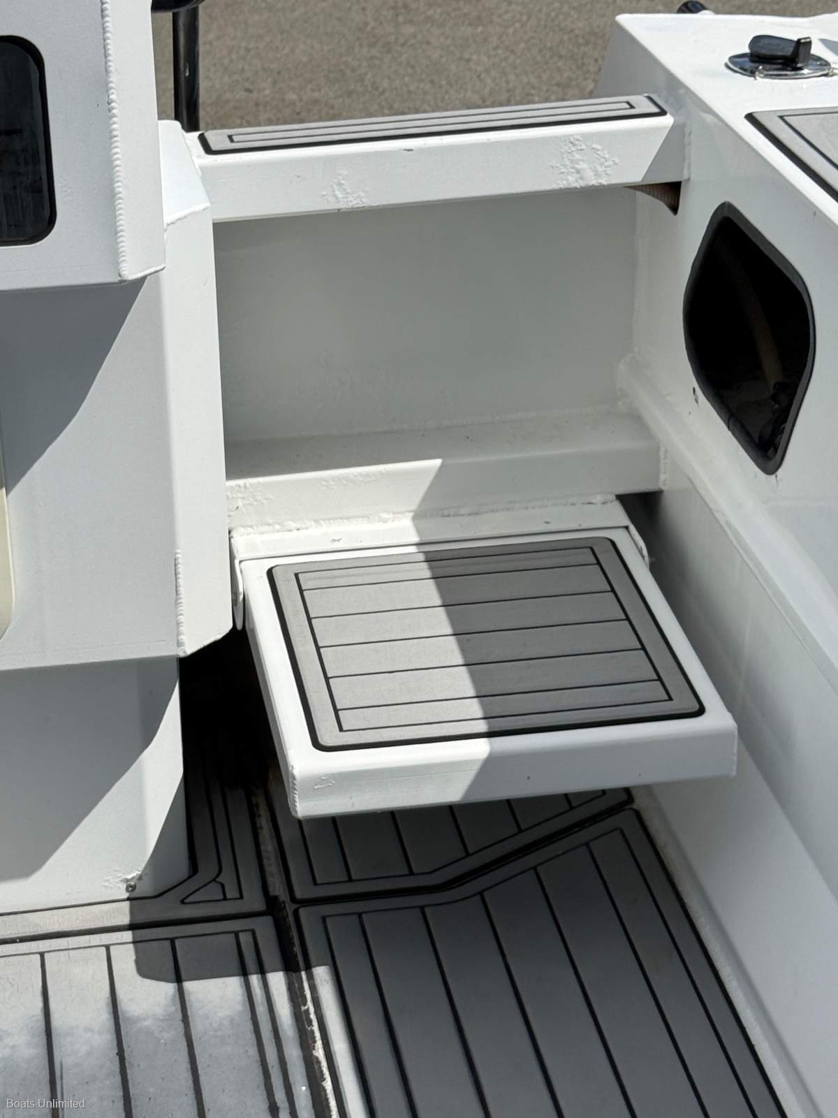 2023 GOSPEL 5.5M BOWRIDER