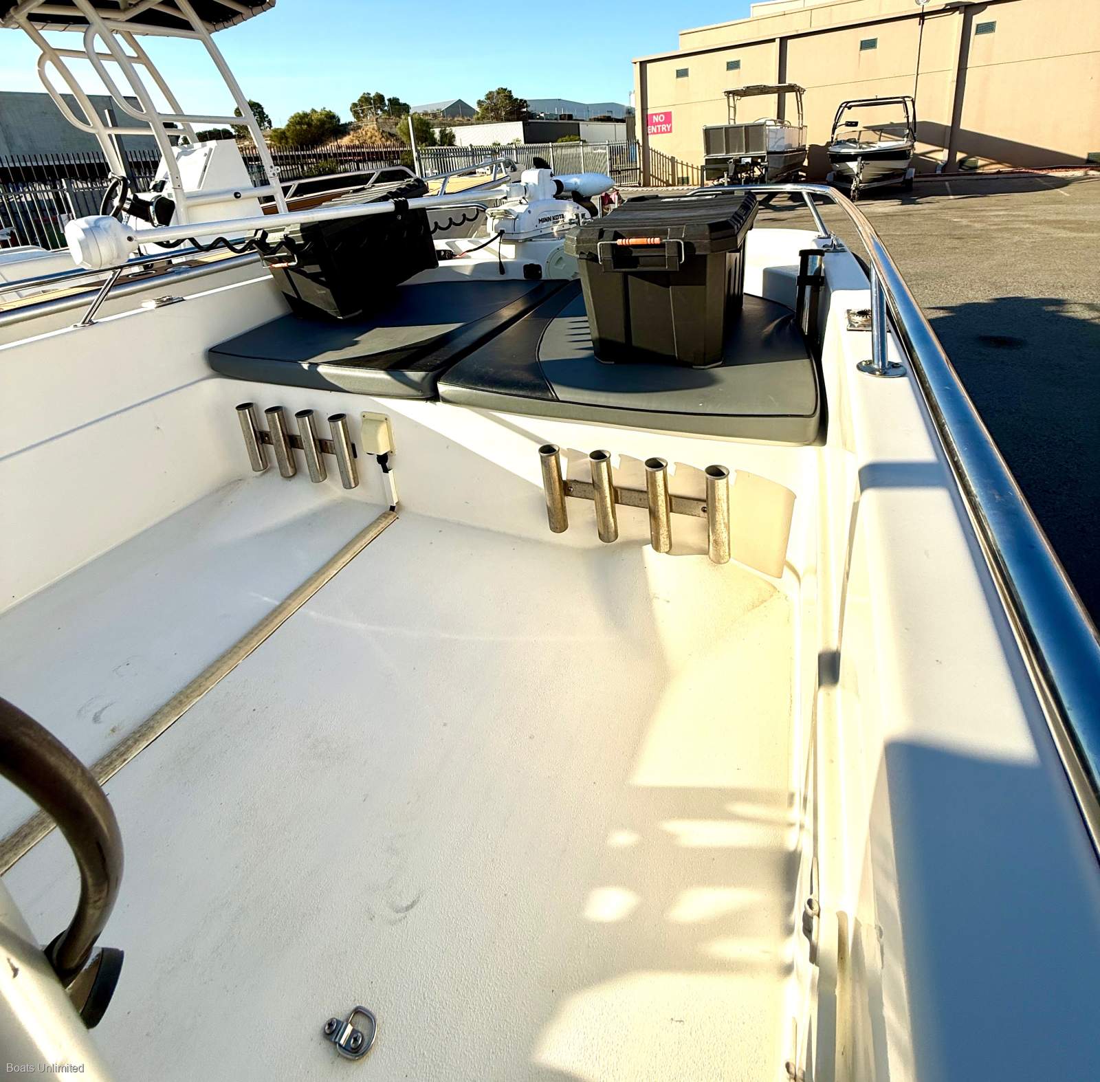 2009 OCEAN WHALER 565 OFFSHORE CENTRE CONSOLE