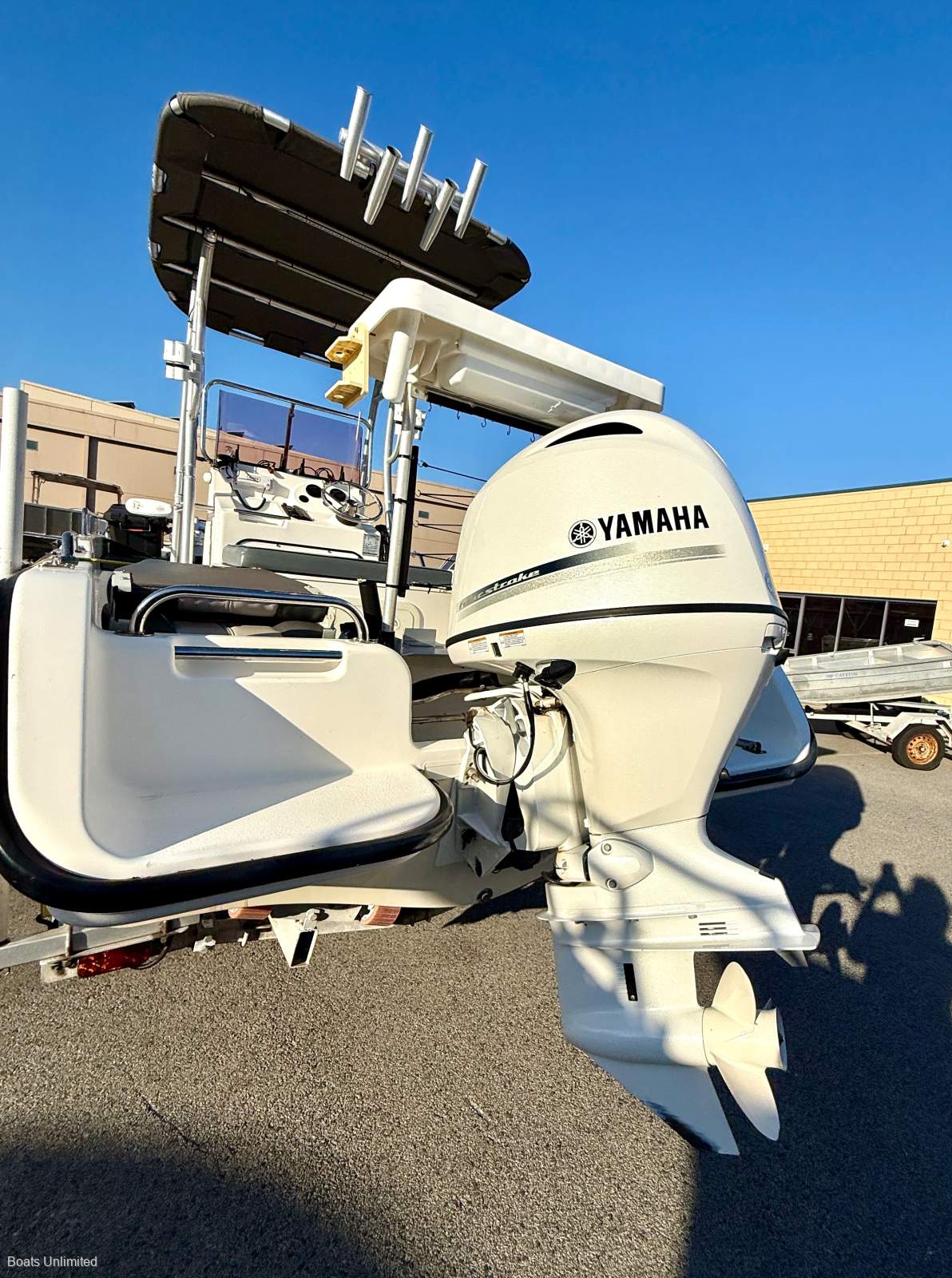 2009 OCEAN WHALER 565 OFFSHORE CENTRE CONSOLE
