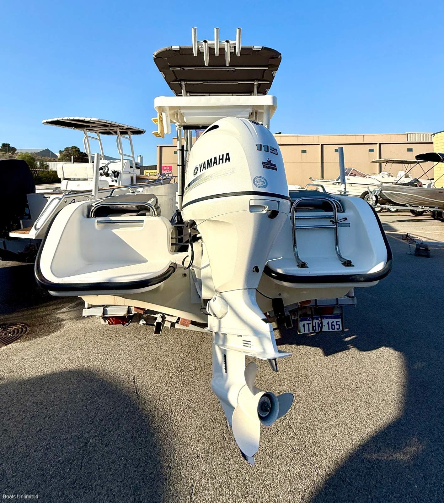 2009 OCEAN WHALER 565 OFFSHORE CENTRE CONSOLE