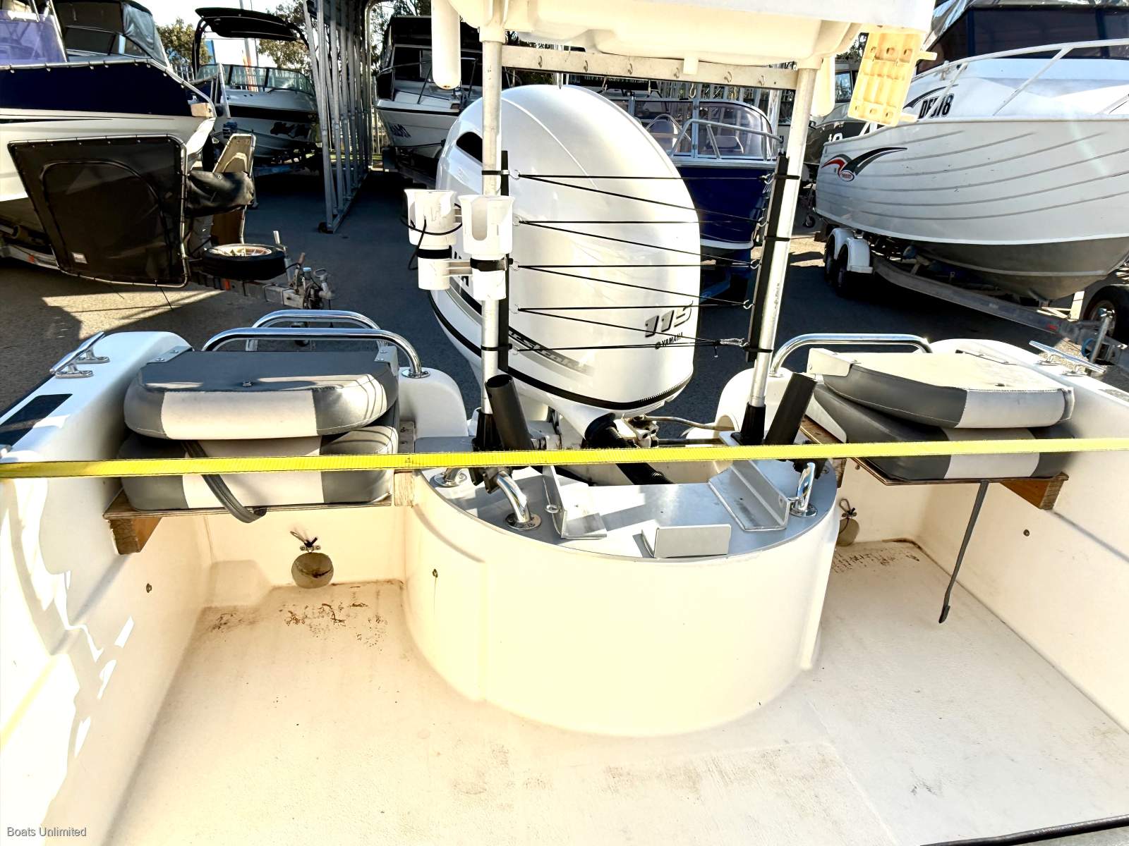 2009 OCEAN WHALER 565 OFFSHORE CENTRE CONSOLE