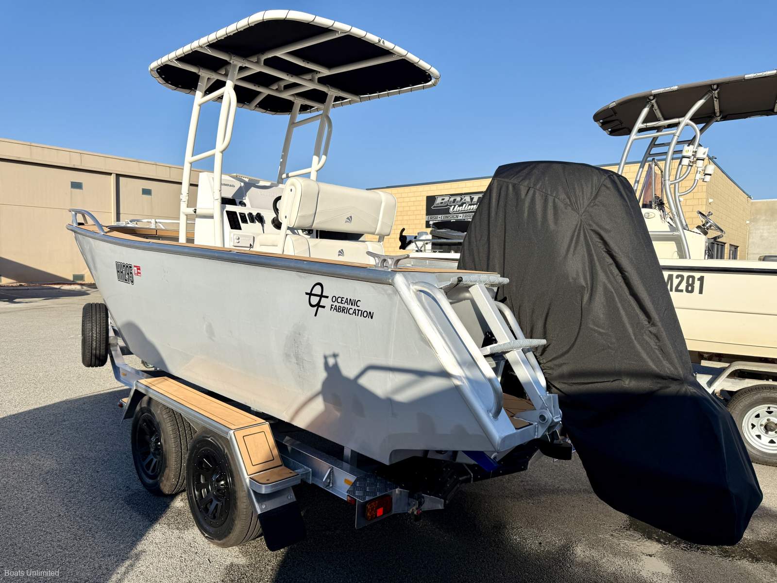 2025 OCEANIC FABRICATION 5.5M CENTRE CONSOLE