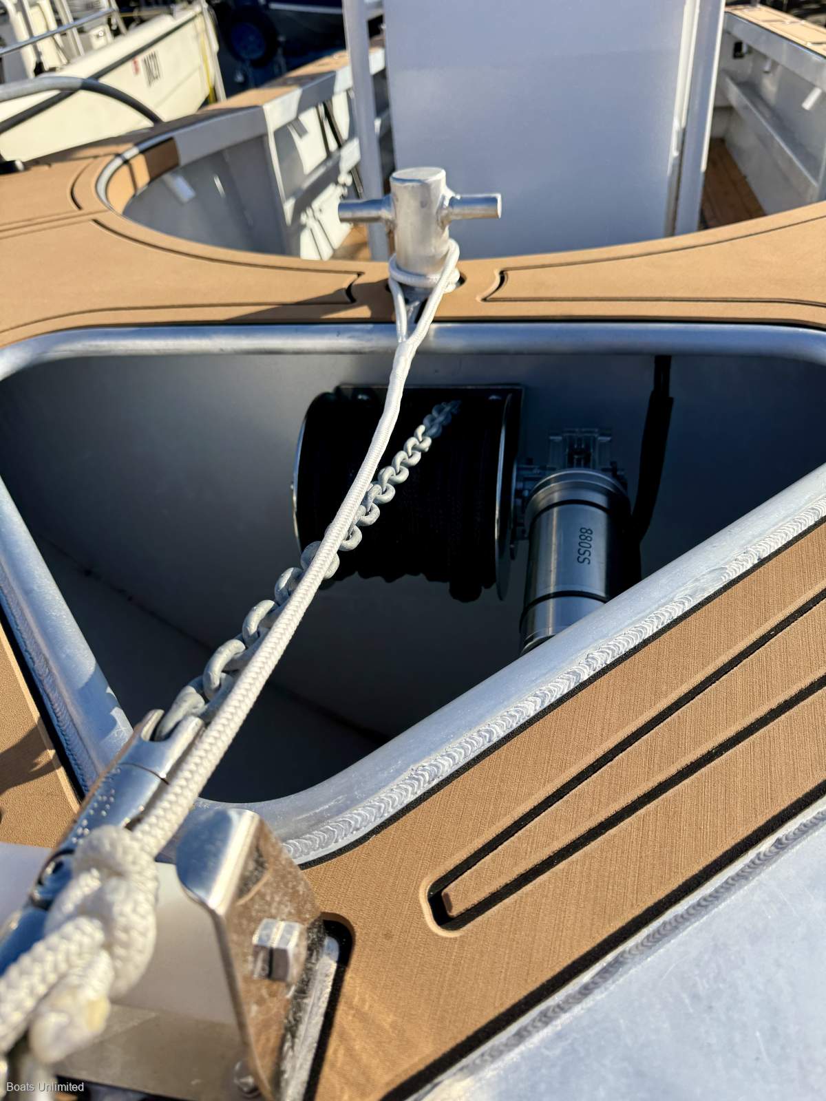 2025 OCEANIC FABRICATION 5.5M CENTRE CONSOLE