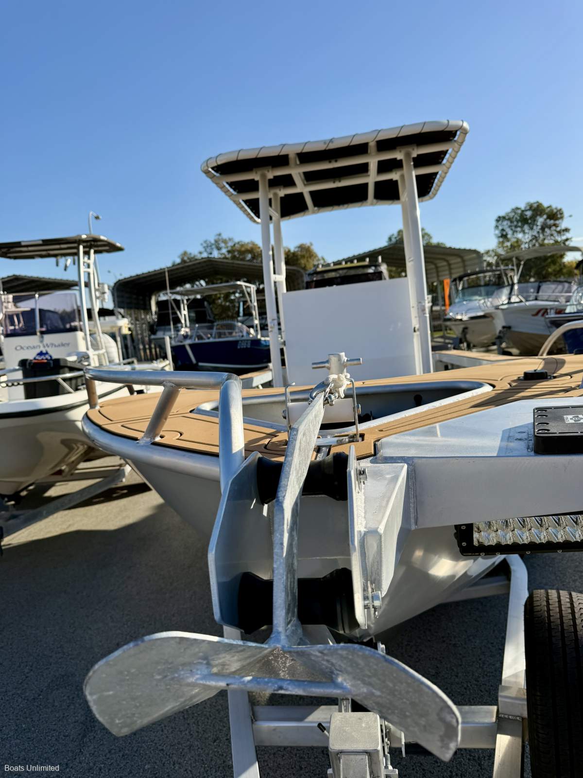 2025 OCEANIC FABRICATION 5.5M CENTRE CONSOLE