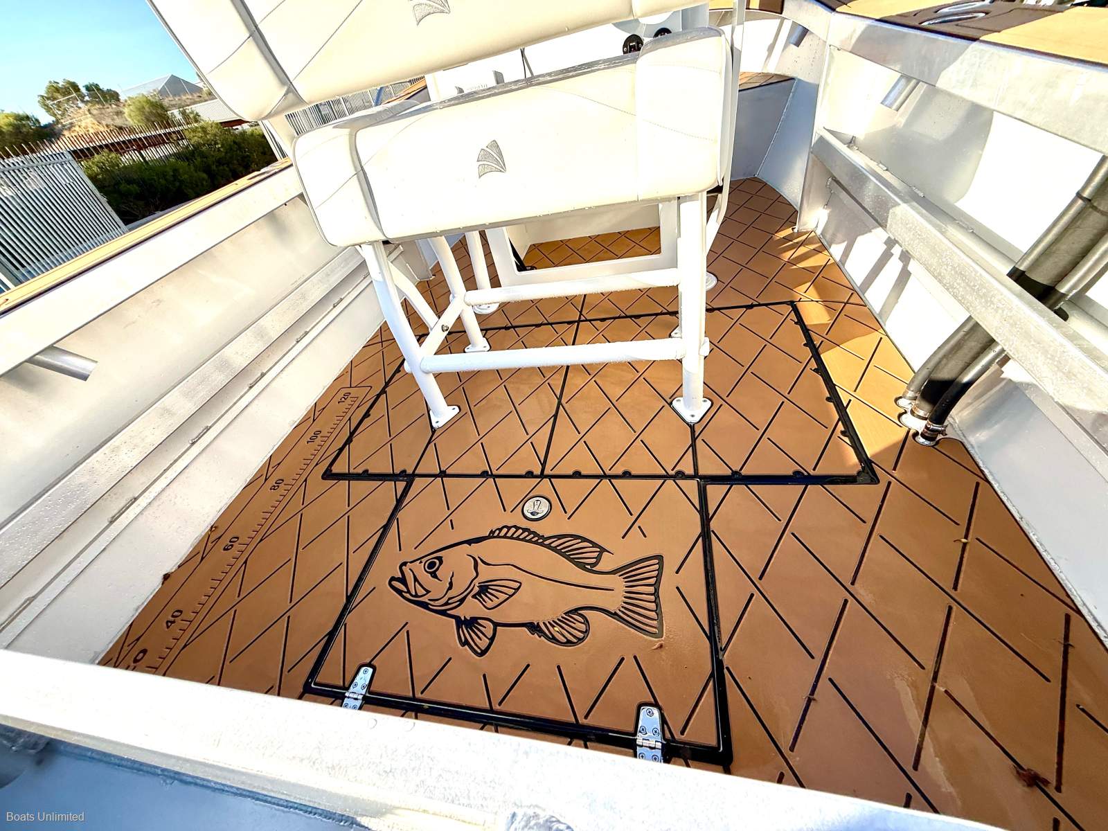 2025 OCEANIC FABRICATION 5.5M CENTRE CONSOLE