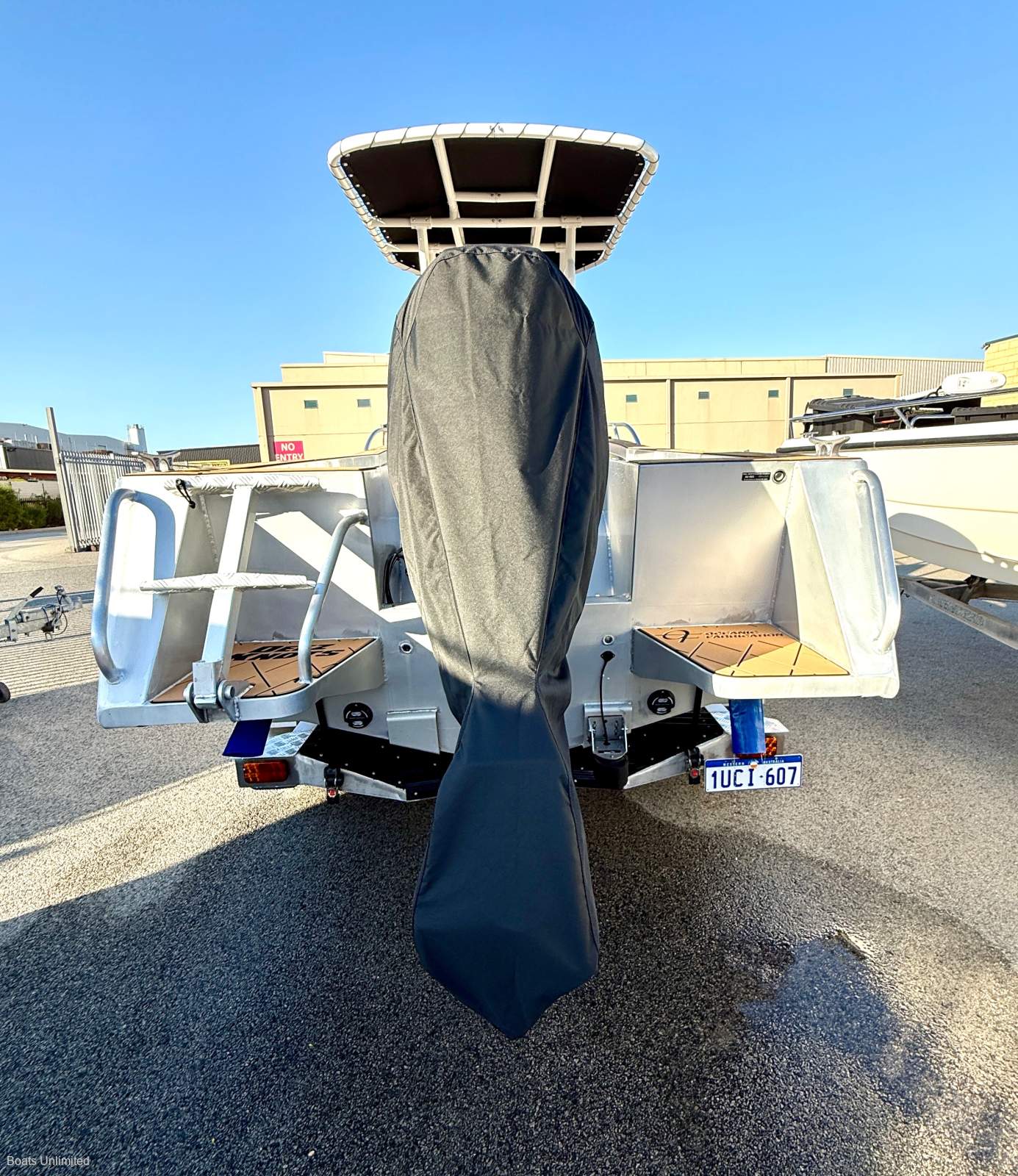 2025 OCEANIC FABRICATION 5.5M CENTRE CONSOLE