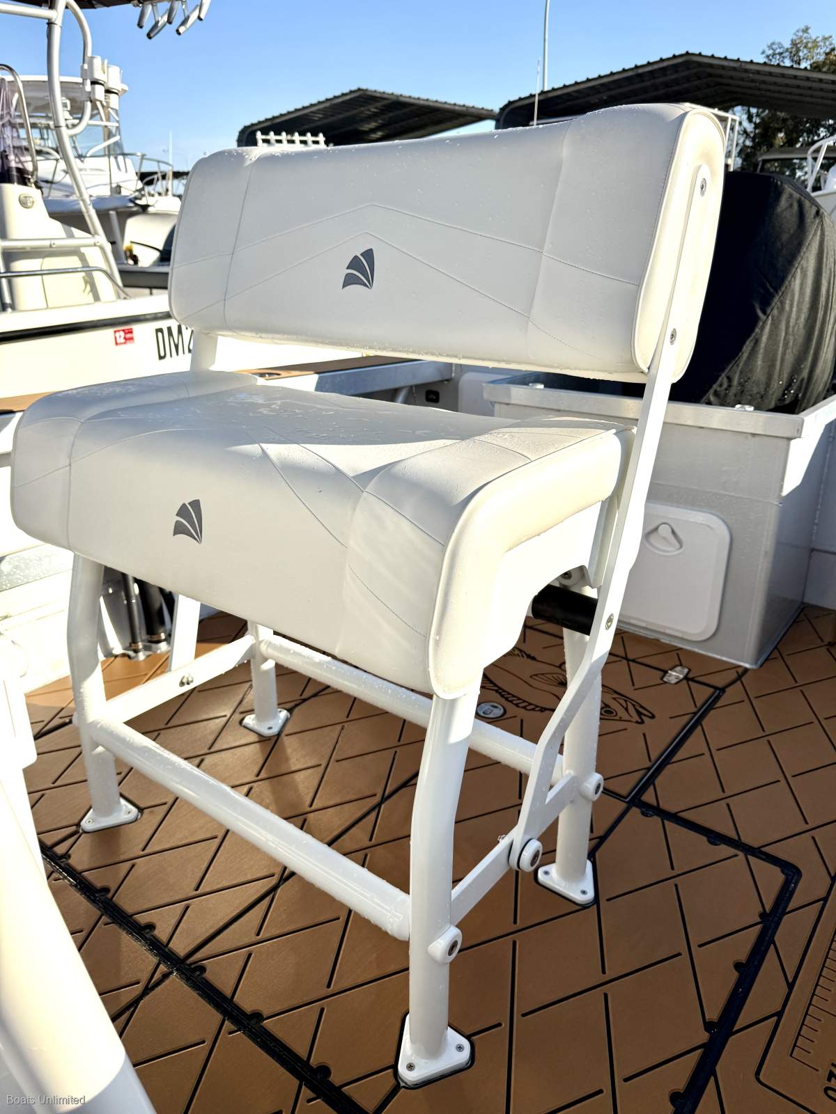 2025 OCEANIC FABRICATION 5.5M CENTRE CONSOLE