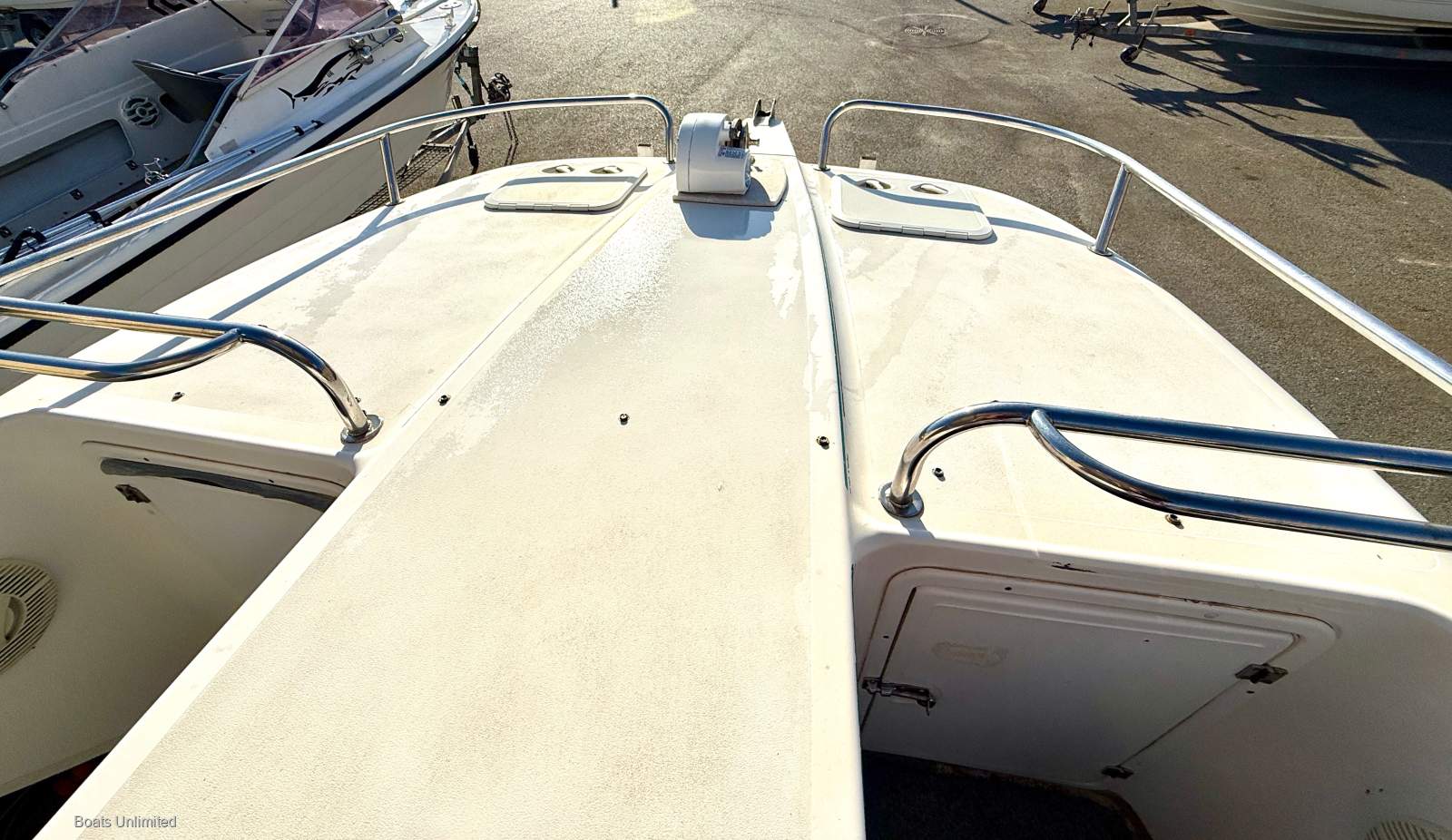 2004 SEA LYNX 600 TWIN HULL CENTRE CONSOLE