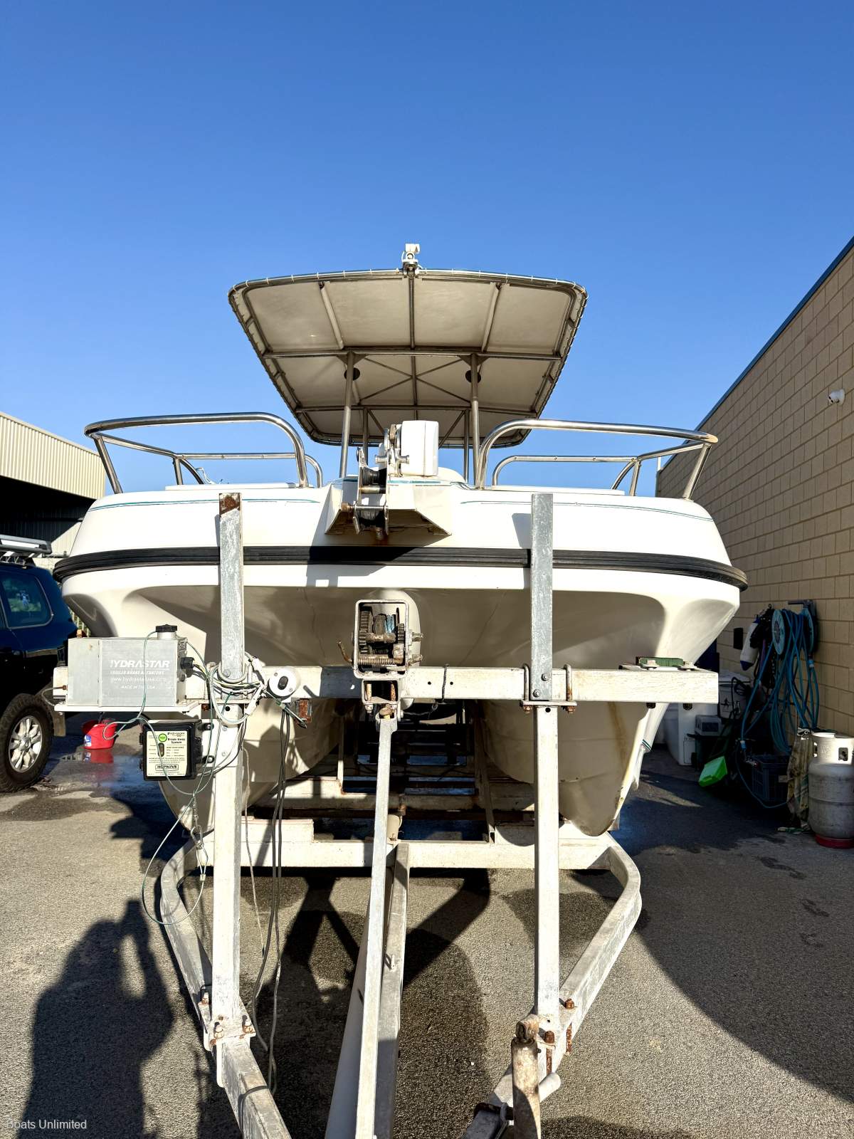 2004 SEA LYNX 600 TWIN HULL CENTRE CONSOLE